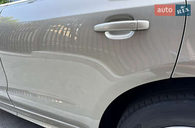 Внедорожник / Кроссовер Audi Q5 2012 в 