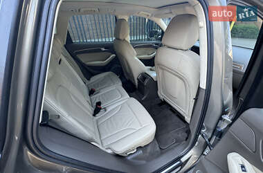 Внедорожник / Кроссовер Audi Q5 2012 в 