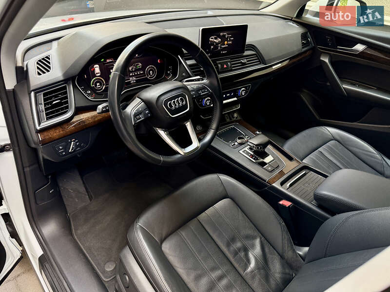 Позашляховик / Кросовер Audi Q5 2020 в Рівному