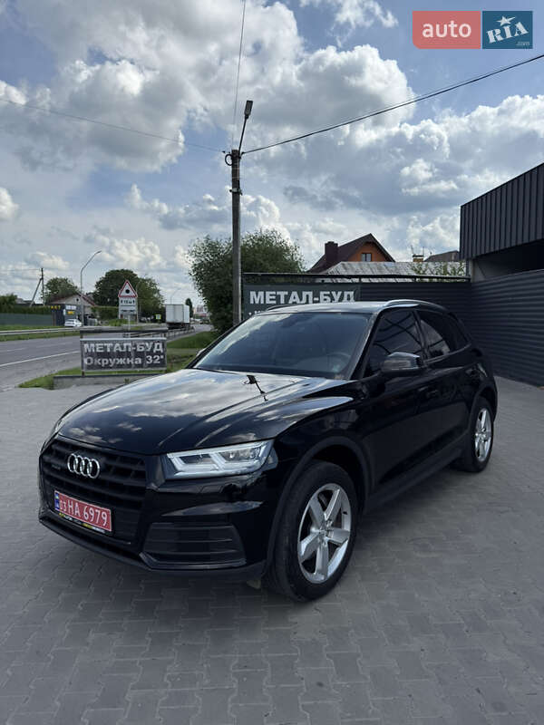 Внедорожник / Кроссовер Audi Q5 2019 в Луцке