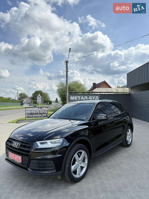 Внедорожник / Кроссовер Audi Q5 2019 в Луцке