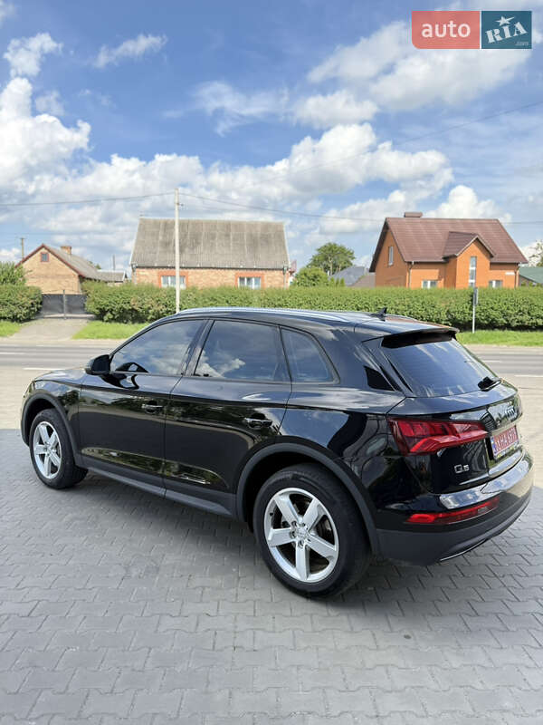 Внедорожник / Кроссовер Audi Q5 2019 в Луцке