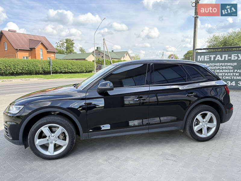 Внедорожник / Кроссовер Audi Q5 2019 в Луцке