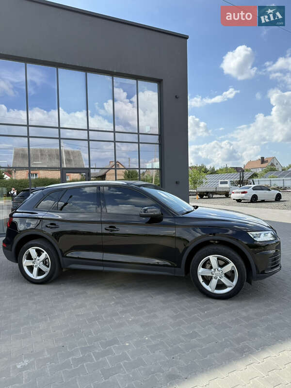 Внедорожник / Кроссовер Audi Q5 2019 в Луцке