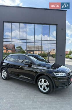 Внедорожник / Кроссовер Audi Q5 2019 в 