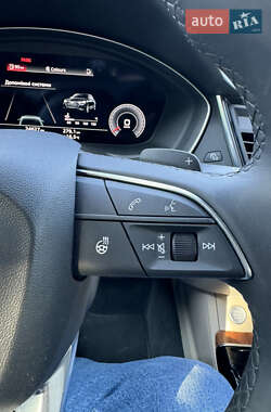Внедорожник / Кроссовер Audi Q5 2023 в 