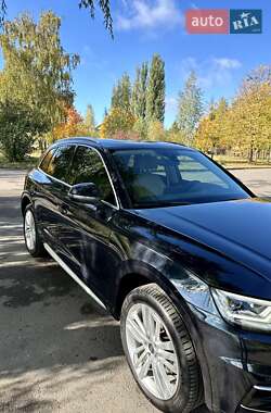 Внедорожник / Кроссовер Audi Q5 2018 в 