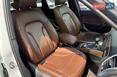 Внедорожник / Кроссовер Audi Q5 2015 в 