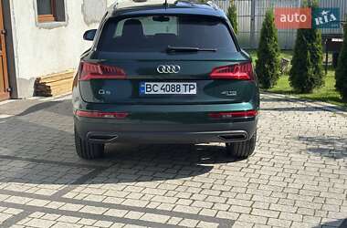 Внедорожник / Кроссовер Audi Q5 2019 в 