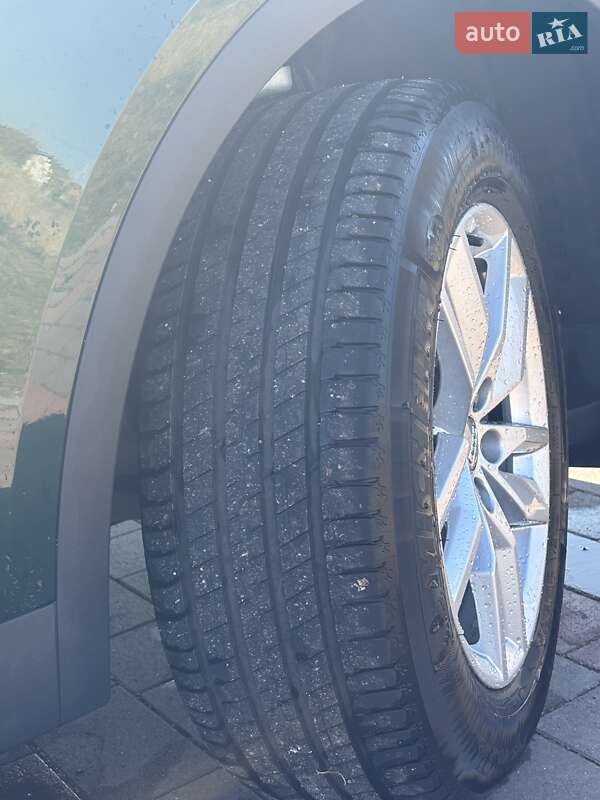 Внедорожник / Кроссовер Audi Q5 2019 в Львове