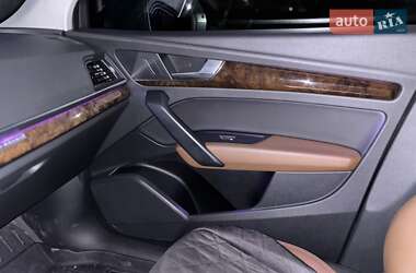 Внедорожник / Кроссовер Audi Q5 2019 в 
