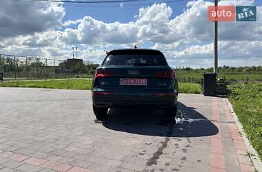 Внедорожник / Кроссовер Audi Q5 2019 в 