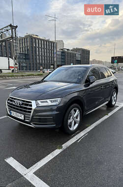 Внедорожник / Кроссовер Audi Q5 2019 в Киеве
