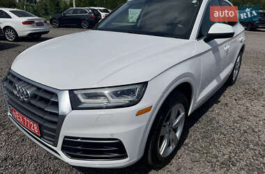 Позашляховик / Кросовер Audi Q5 2018 в Луцьку