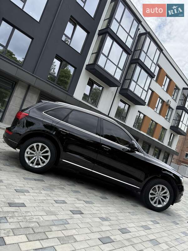 Позашляховик / Кросовер Audi Q5 2015 в Костопілі