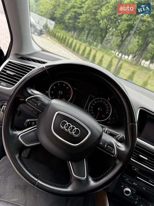 Позашляховик / Кросовер Audi Q5 2015 в Костопілі
