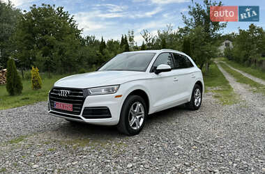 Позашляховик / Кросовер Audi Q5 2018 в 