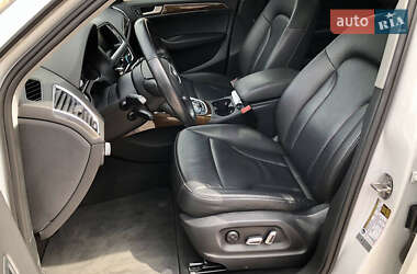 Позашляховик / Кросовер Audi Q5 2016 в 