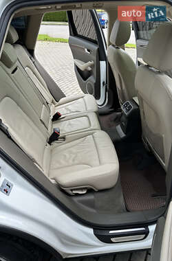Позашляховик / Кросовер Audi Q5 2011 в 