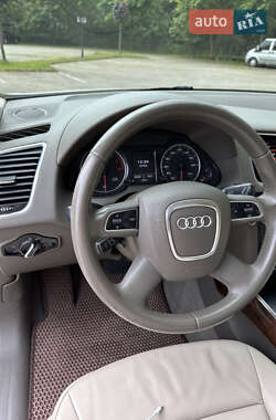 Позашляховик / Кросовер Audi Q5 2011 в 