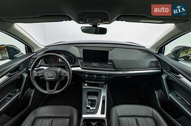 Внедорожник / Кроссовер Audi Q5 2021 в 