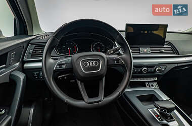 Внедорожник / Кроссовер Audi Q5 2021 в 