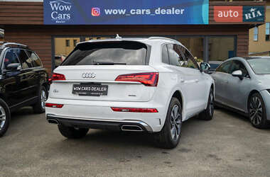 Внедорожник / Кроссовер Audi Q5 2021 в 