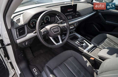 Внедорожник / Кроссовер Audi Q5 2021 в 