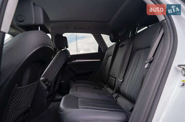 Внедорожник / Кроссовер Audi Q5 2021 в 