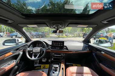 Внедорожник / Кроссовер Audi Q5 2021 в 