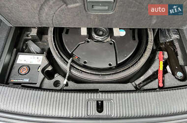 Внедорожник / Кроссовер Audi Q5 2021 в 