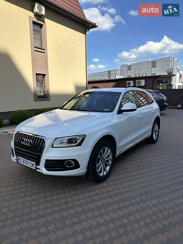 Позашляховик / Кросовер Audi Q5 2012 в 