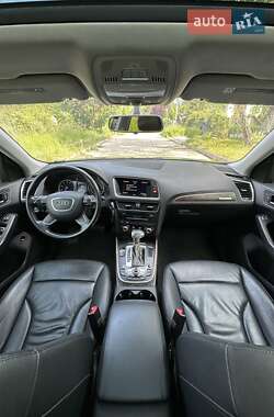 Позашляховик / Кросовер Audi Q5 2015 в 