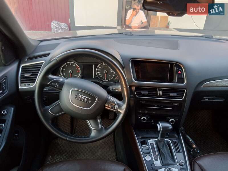 Внедорожник / Кроссовер Audi Q5 2015 в Львове