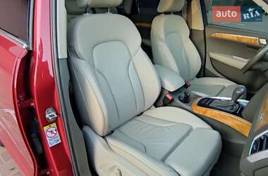 Внедорожник / Кроссовер Audi Q5 2009 в 