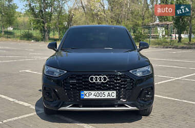 Позашляховик / Кросовер Audi Q5 2021 в 
