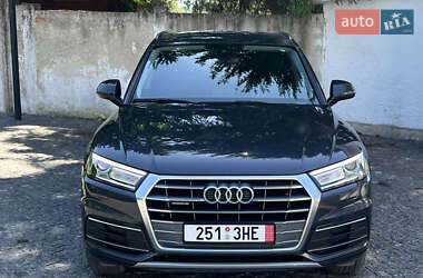 Внедорожник / Кроссовер Audi Q5 2020 в 