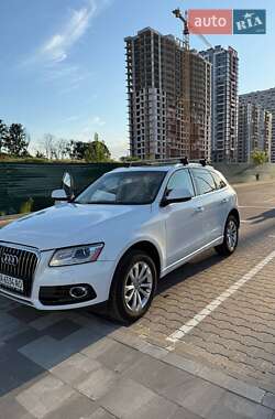 Внедорожник / Кроссовер Audi Q5 2015 в 