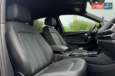 Позашляховик / Кросовер Audi Q5 2024 в 