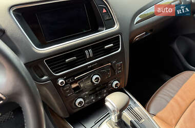 Позашляховик / Кросовер Audi Q5 2014 в 