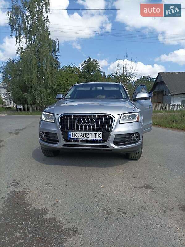 Внедорожник / Кроссовер Audi Q5 2016 в 