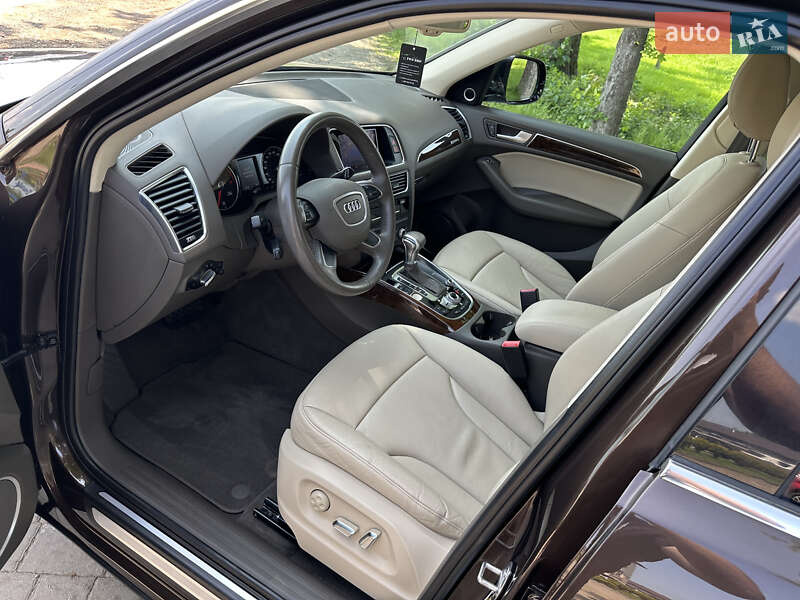 Внедорожник / Кроссовер Audi Q5 2014 в Берегово