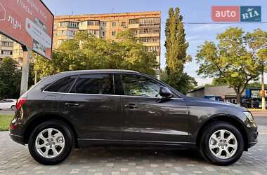 Внедорожник / Кроссовер Audi Q5 2009 в 