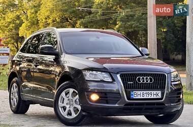 Внедорожник / Кроссовер Audi Q5 2009 в 