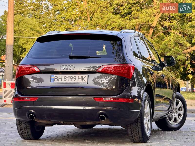 Внедорожник / Кроссовер Audi Q5 2009 в Одессе
