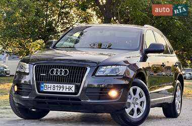 Внедорожник / Кроссовер Audi Q5 2009 в 