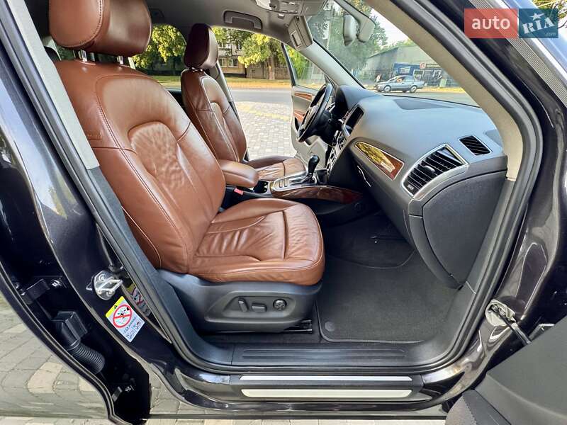 Внедорожник / Кроссовер Audi Q5 2009 в Одессе