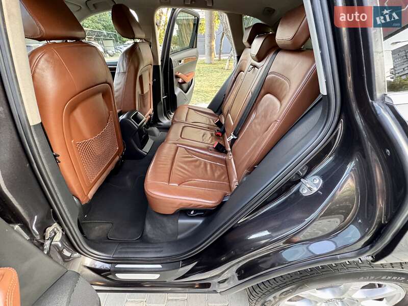 Внедорожник / Кроссовер Audi Q5 2009 в Одессе