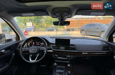 Внедорожник / Кроссовер Audi Q5 2017 в 