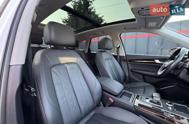 Внедорожник / Кроссовер Audi Q5 2017 в 